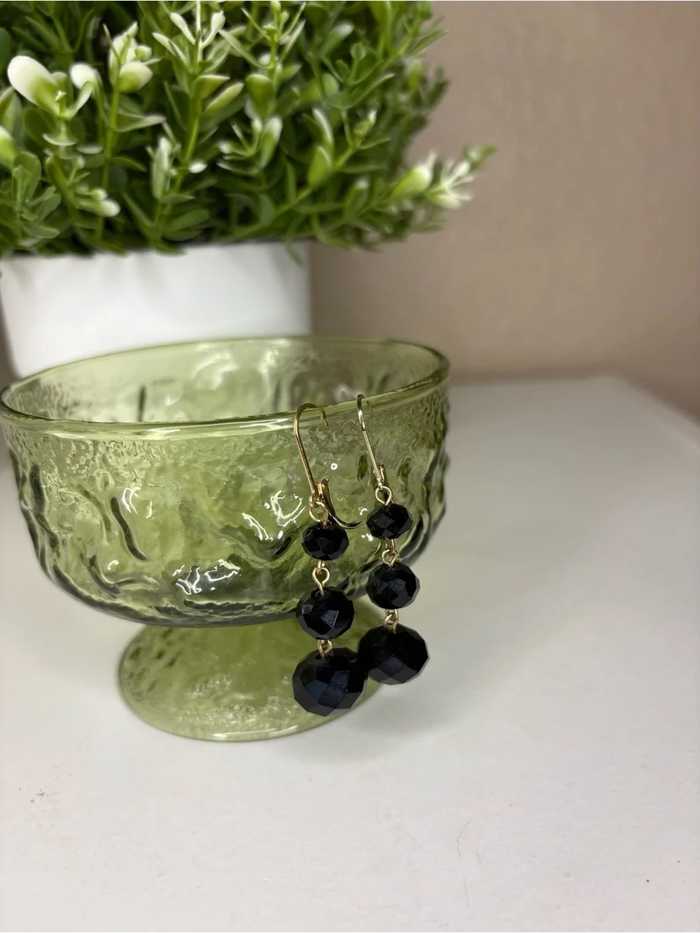 Vintage Black Faceted Bead Drop Earrings Gold Tone Leverback Triple Tier